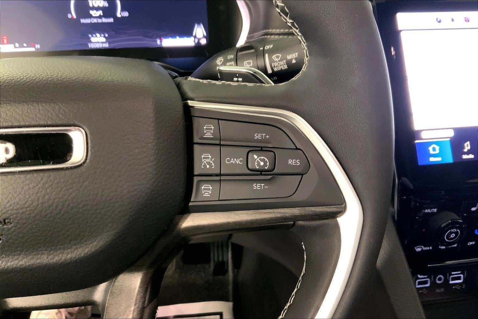 2025 Jeep Grand Cherokee L Limited 4x4