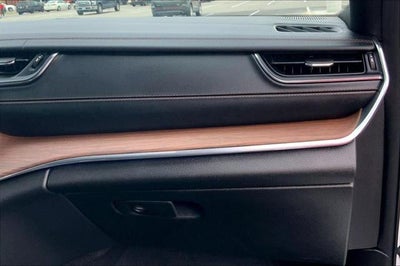 2025 Jeep Grand Cherokee L Summit 4x4