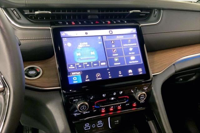 2023 Jeep Grand Cherokee L Summit 4x4