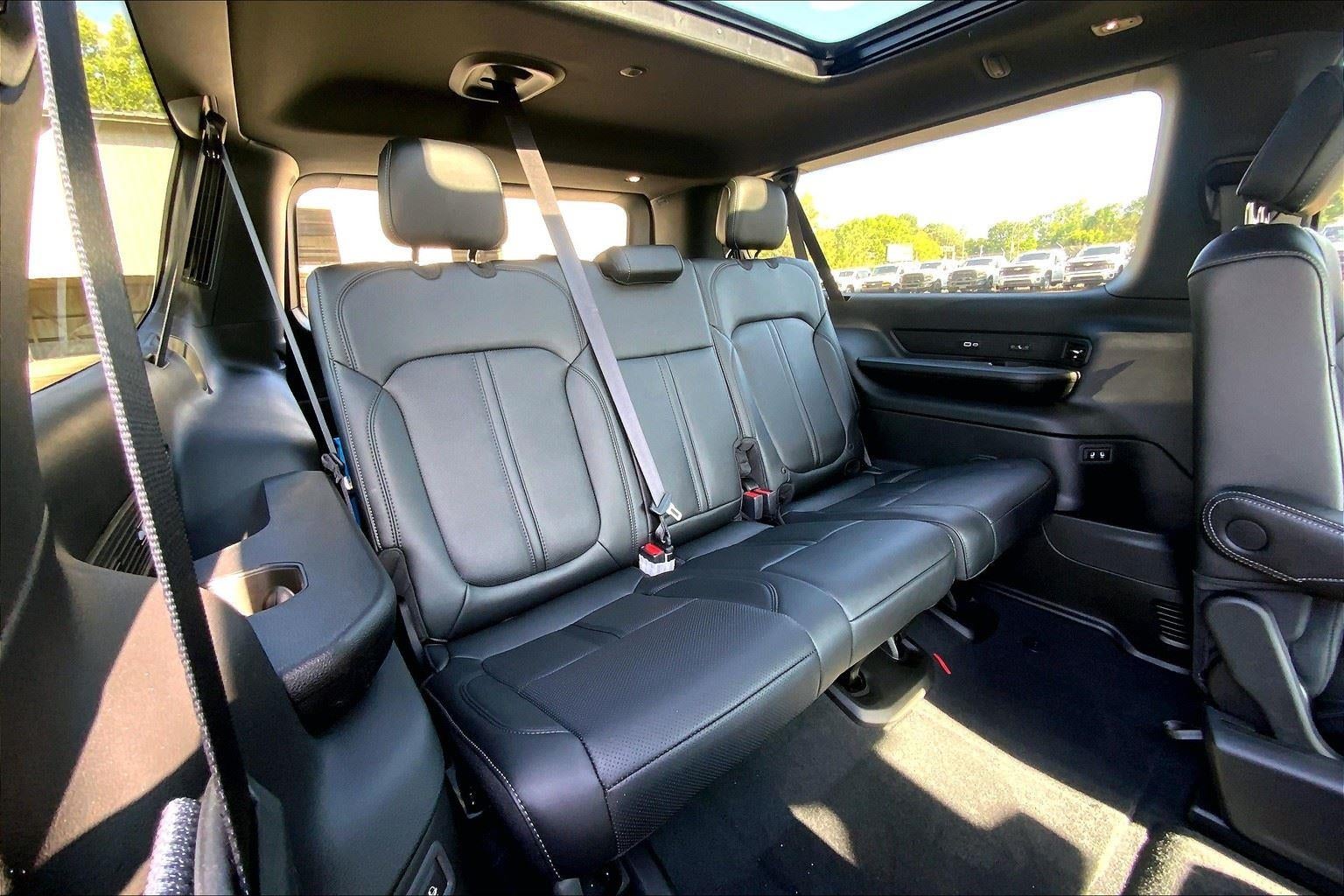 2025 Jeep Wagoneer L Series II Limited