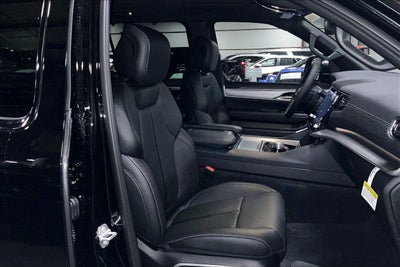 2025 Jeep Wagoneer L Series III Super