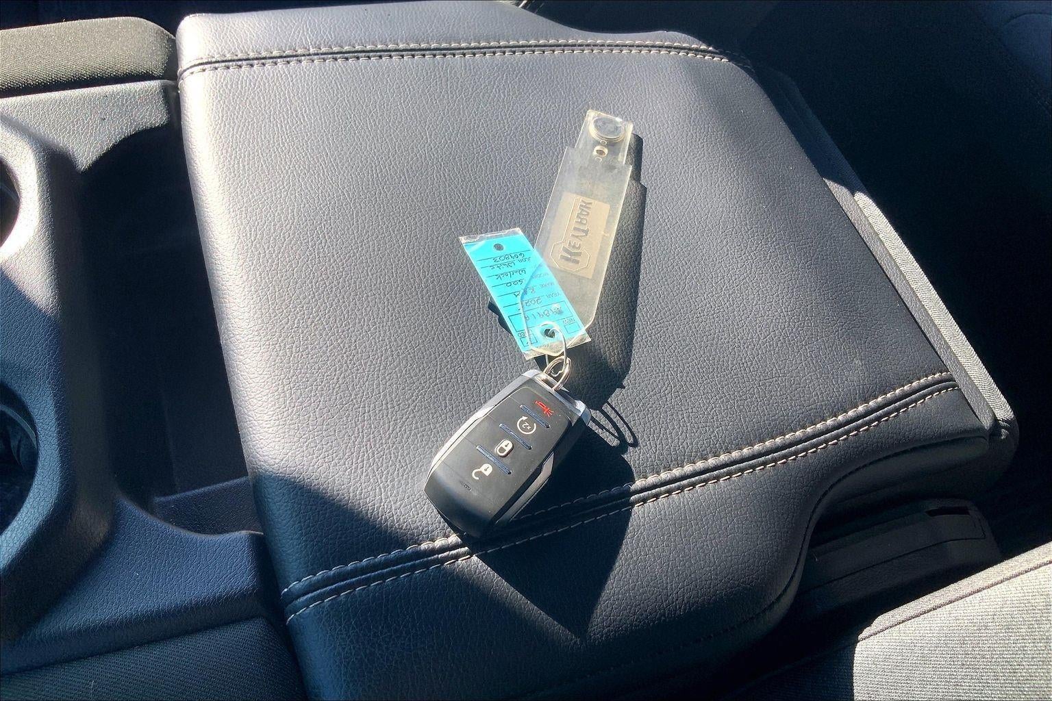 2025 RAM 1500 Warlock Crew Cab 4x4 5'7' Box