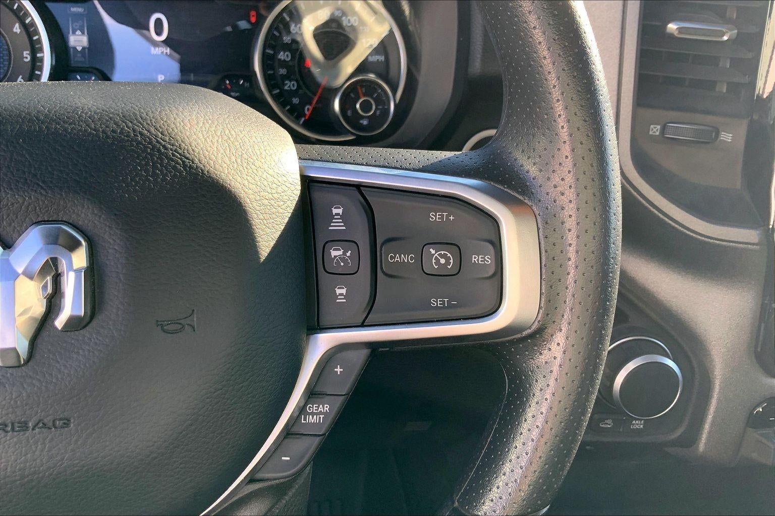 2025 RAM 1500 Warlock Crew Cab 4x4 5'7' Box