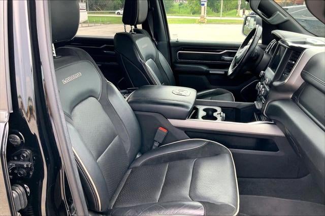 2020 RAM 1500 Laramie Crew Cab 4x4 5'7' Box