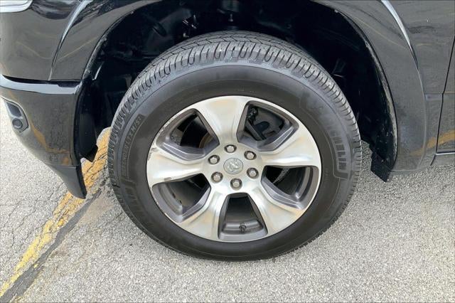 2020 RAM 1500 Laramie Crew Cab 4x4 5'7' Box