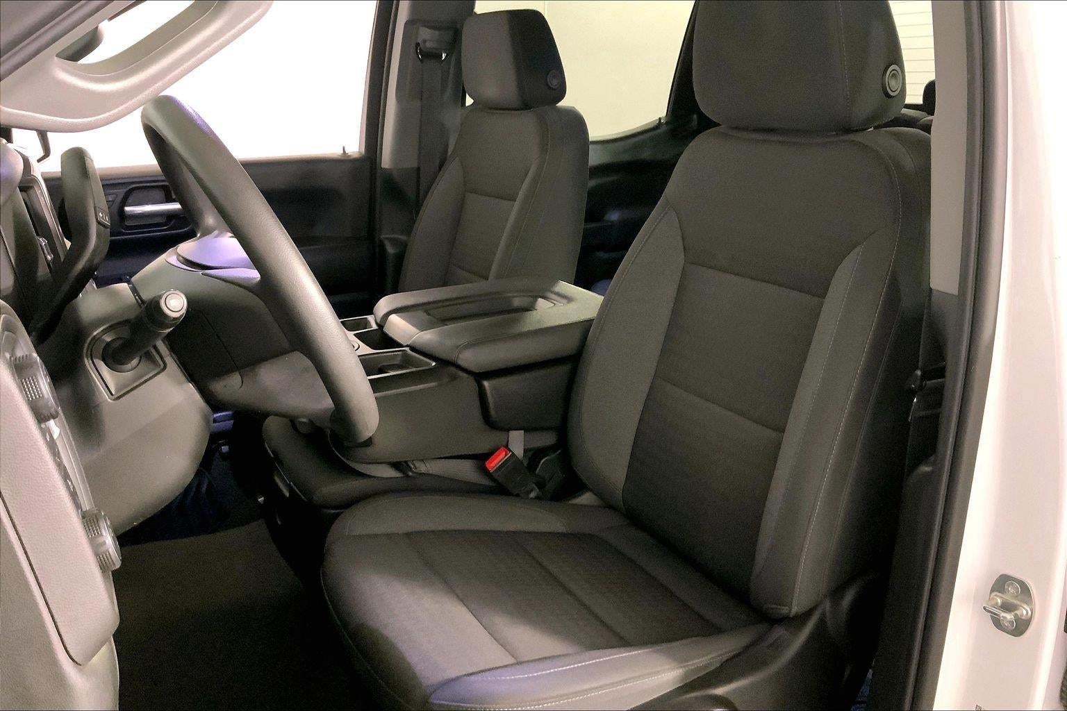 2022 Chevrolet Silverado 1500 4WD Crew Cab Short Bed Custom