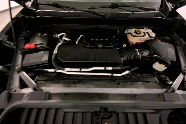 2023 Chevrolet Silverado 1500 4WD Crew Cab Short Bed LT with 2FL