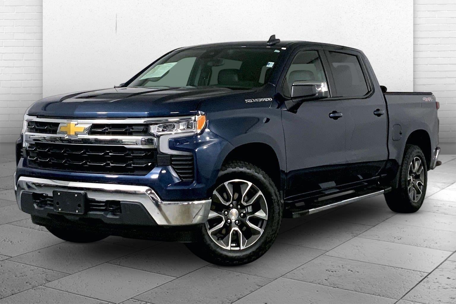 2022 Chevrolet Silverado 1500 4WD Crew Cab Short Bed LT with 2FL