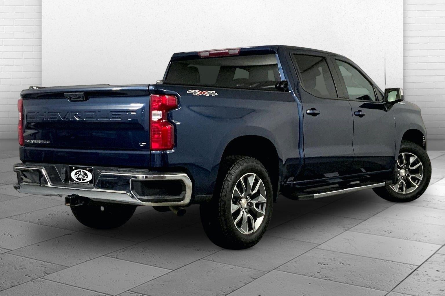 2022 Chevrolet Silverado 1500 4WD Crew Cab Short Bed LT with 2FL