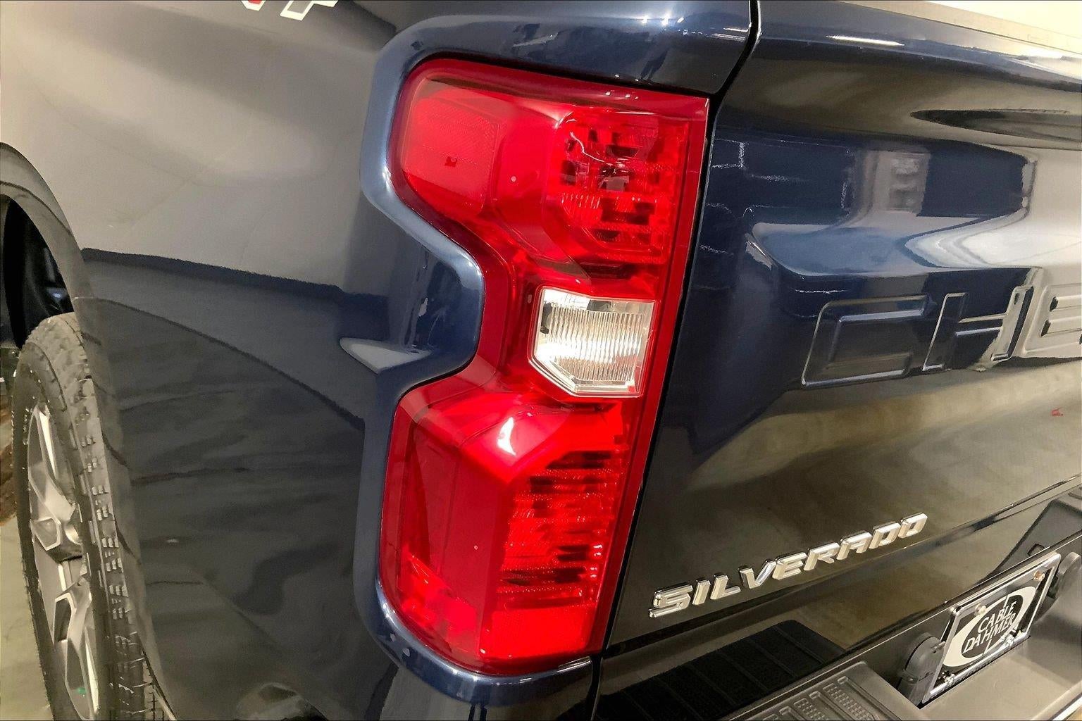 2022 Chevrolet Silverado 1500 4WD Crew Cab Short Bed LT with 2FL