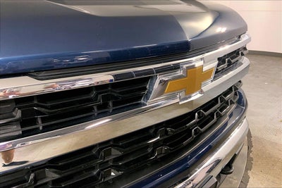 2022 Chevrolet Silverado 1500 4WD Crew Cab Short Bed LT with 2FL