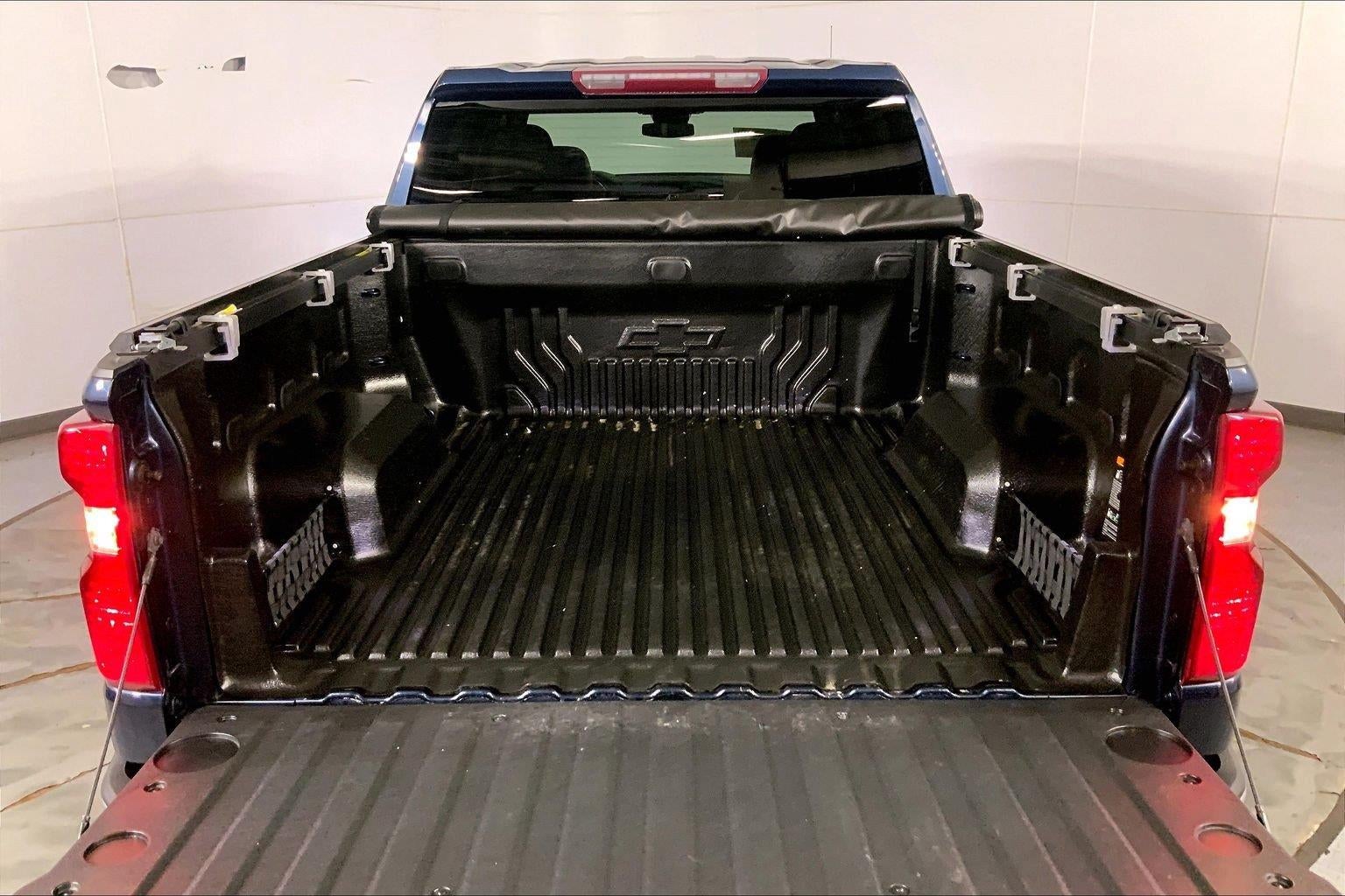 2022 Chevrolet Silverado 1500 4WD Crew Cab Short Bed LT with 2FL