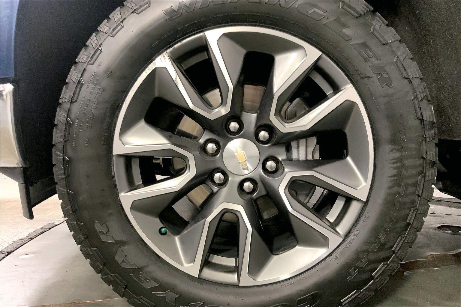 2022 Chevrolet Silverado 1500 4WD Crew Cab Short Bed LT with 2FL