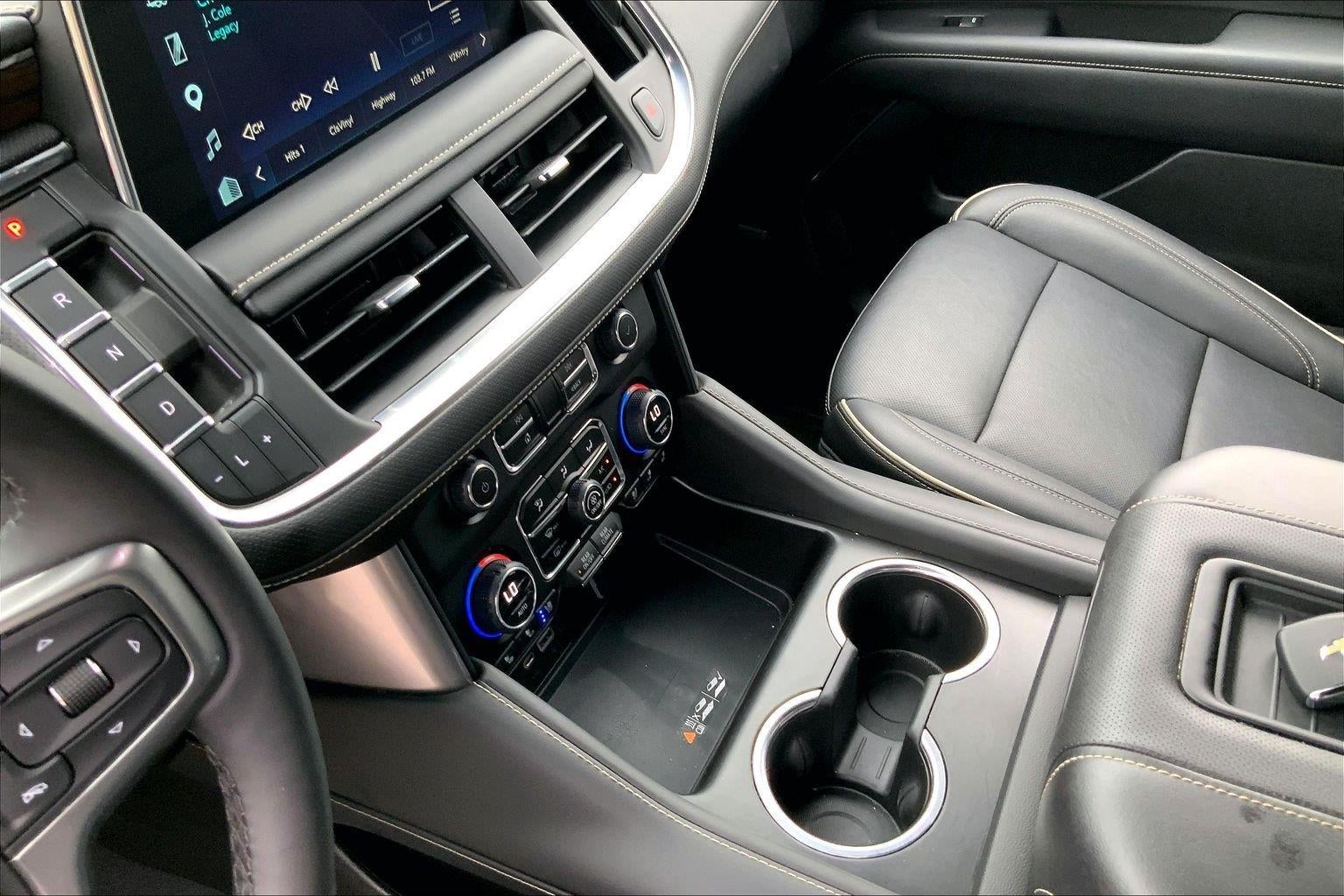 2023 Chevrolet Suburban 4WD Premier