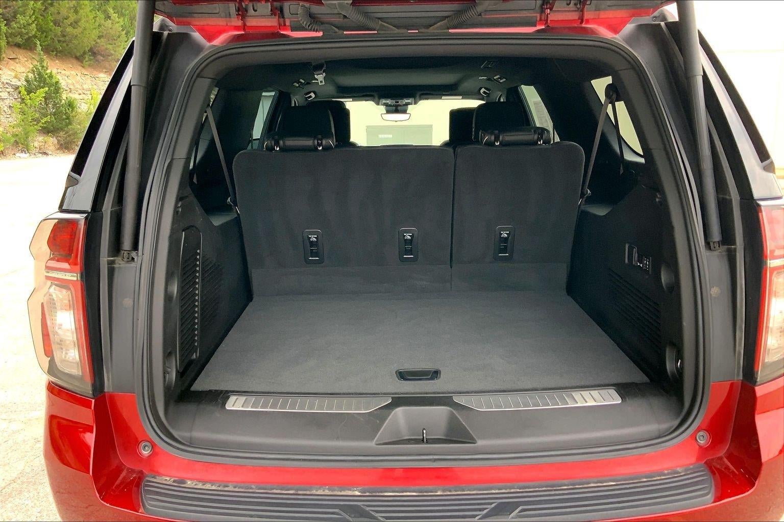 2023 Chevrolet Suburban 4WD Premier