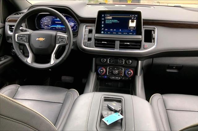 2023 Chevrolet Suburban 4WD Premier