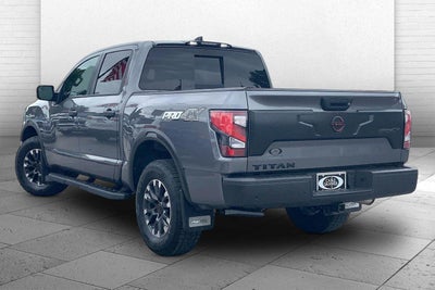 2023 Nissan TITAN Crew Cab PRO-4X 4x4