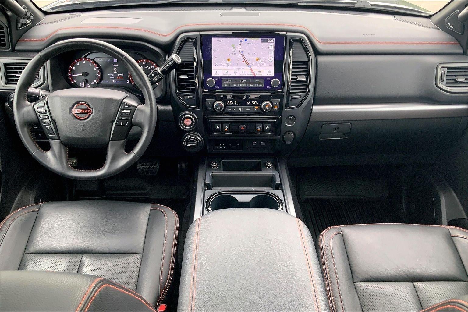 2023 Nissan TITAN Crew Cab PRO-4X 4x4