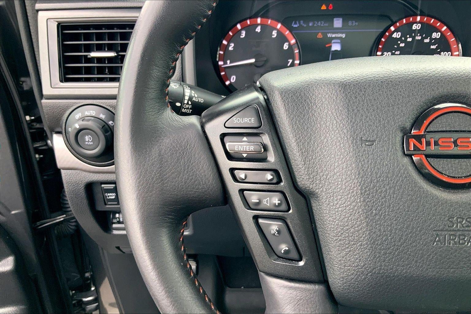 2023 Nissan TITAN Crew Cab PRO-4X 4x4