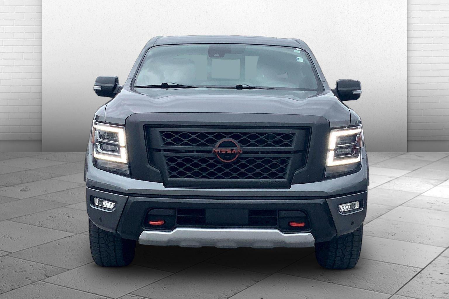 2023 Nissan TITAN Crew Cab PRO-4X 4x4