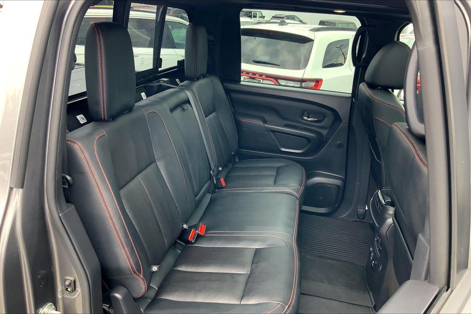 2023 Nissan TITAN Crew Cab PRO-4X 4x4
