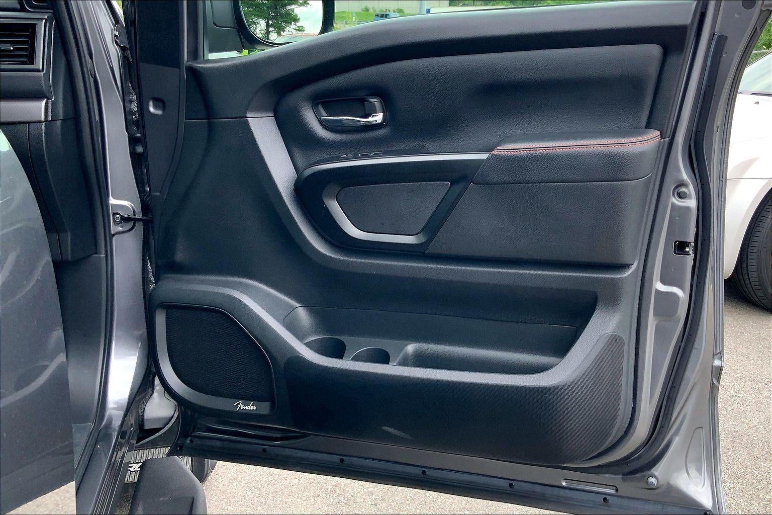 2023 Nissan TITAN Crew Cab PRO-4X 4x4