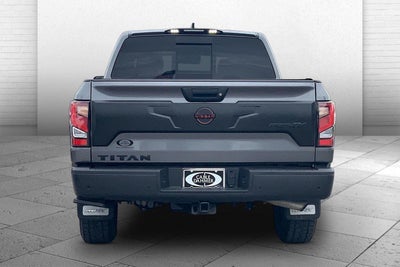 2023 Nissan TITAN Crew Cab PRO-4X 4x4