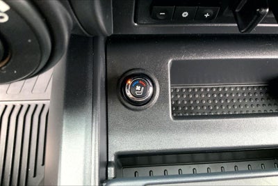 2023 Nissan TITAN Crew Cab PRO-4X 4x4