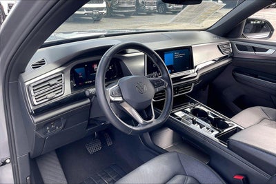 2024 Volkswagen Atlas Cross Sport 2.0T SE w/Technology