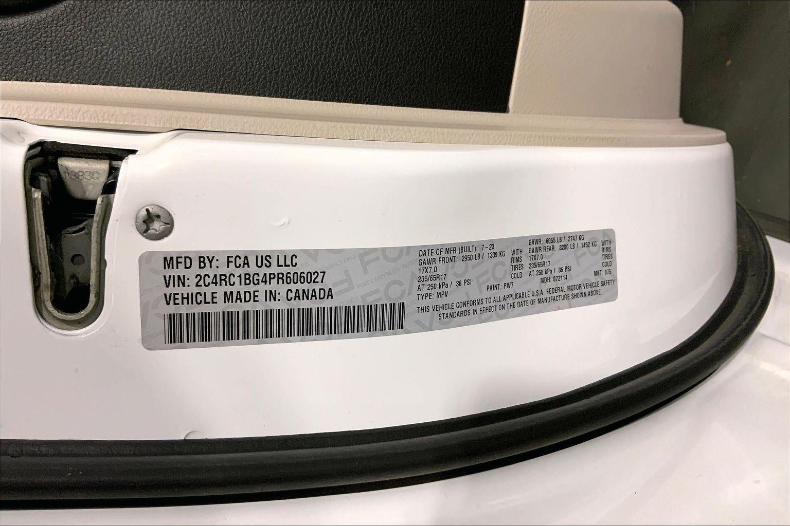 2023 Chrysler Pacifica Touring L