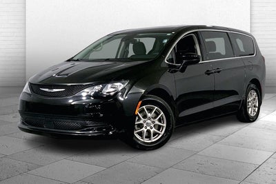 2024 Chrysler Voyager LX