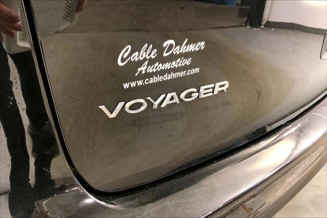 2024 Chrysler Voyager LX