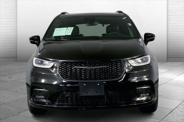 2024 Chrysler Pacifica Limited AWD