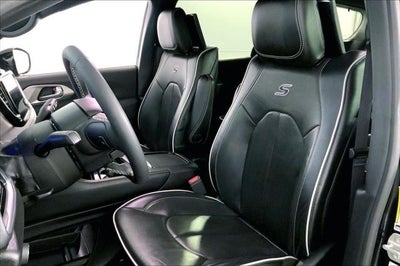 2024 Chrysler Pacifica Limited AWD