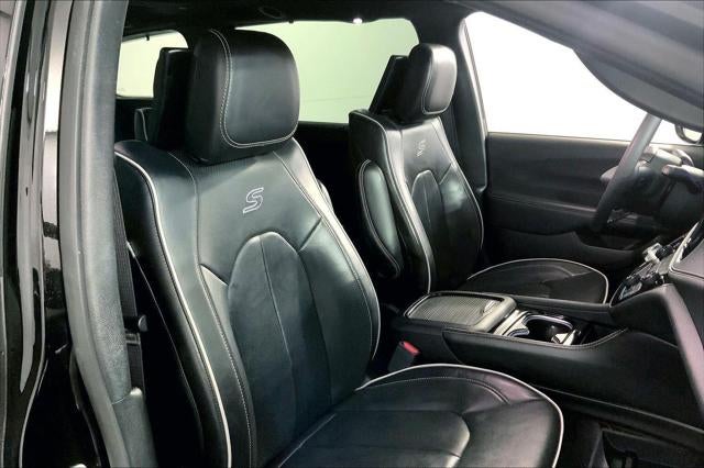 2024 Chrysler Pacifica Limited AWD