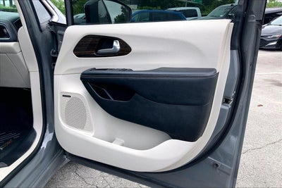 2021 Chrysler Pacifica Limited AWD