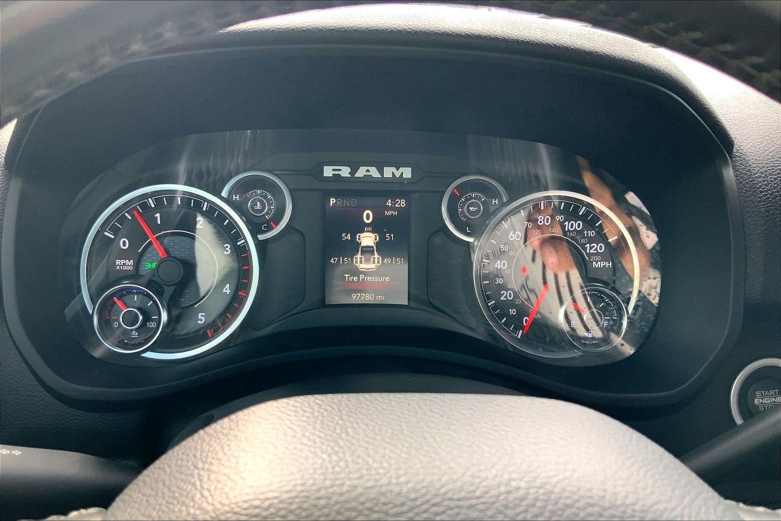 2022 RAM 3500 Big Horn Crew Cab 4x4 8' Box