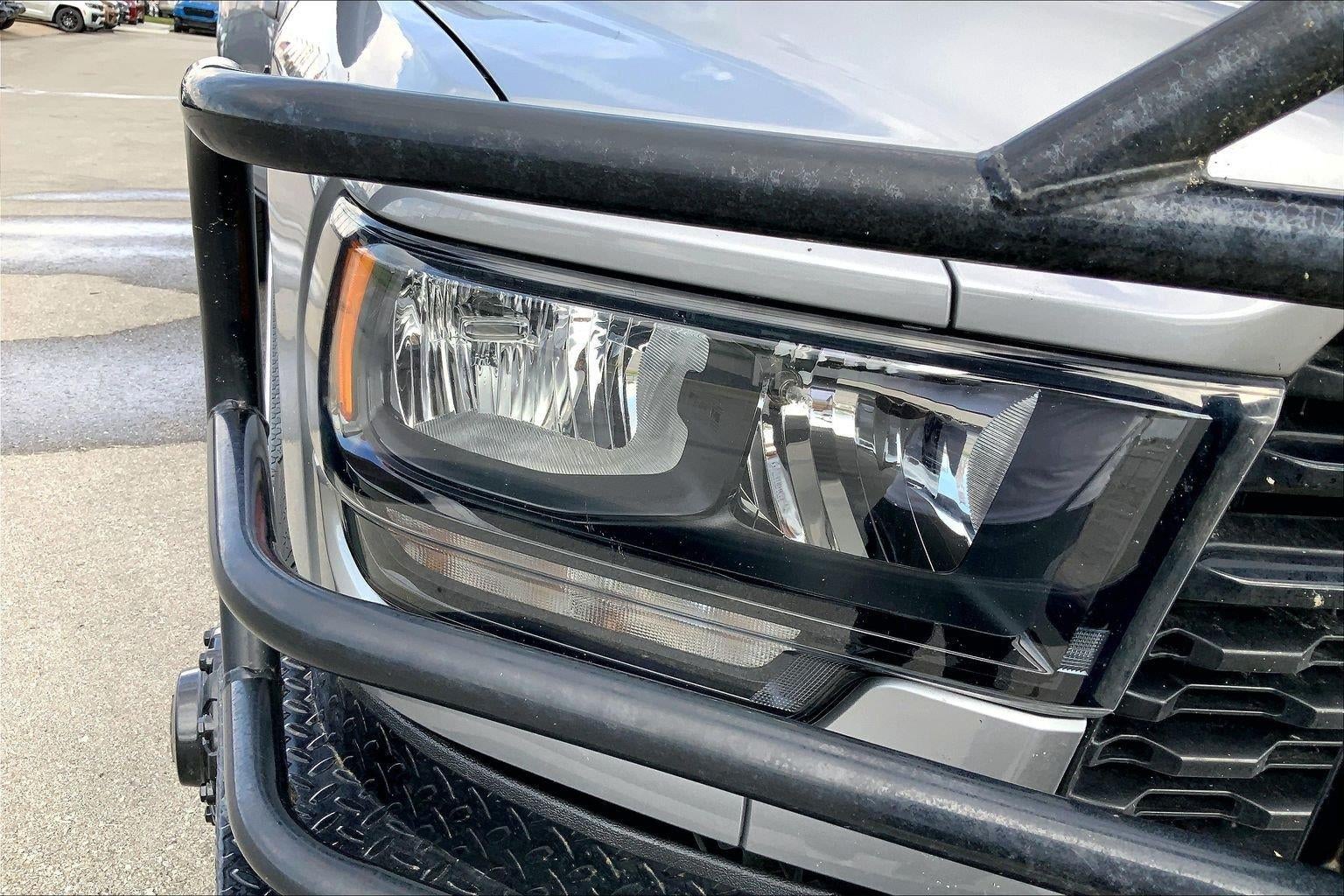 2022 RAM 3500 Big Horn Crew Cab 4x4 8' Box