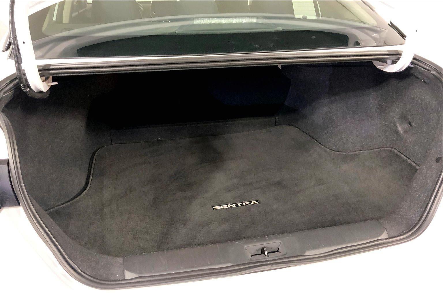 2024 Nissan Sentra SV Xtronic CVT