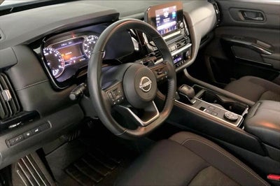 2025 Nissan Pathfinder SV 4WD