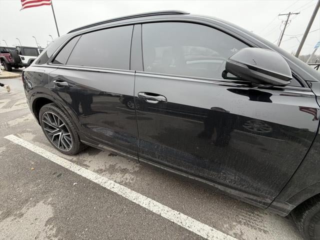 2022 Audi Q8 Premium Plus