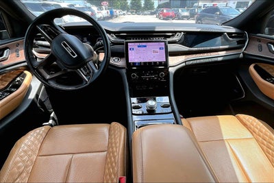 2022 Jeep Grand Cherokee Summit