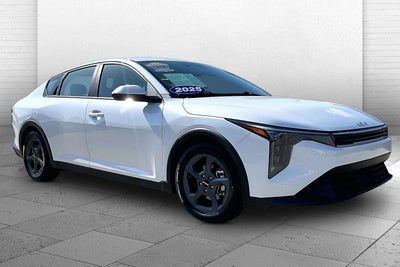 2025 Kia K4 LXS
