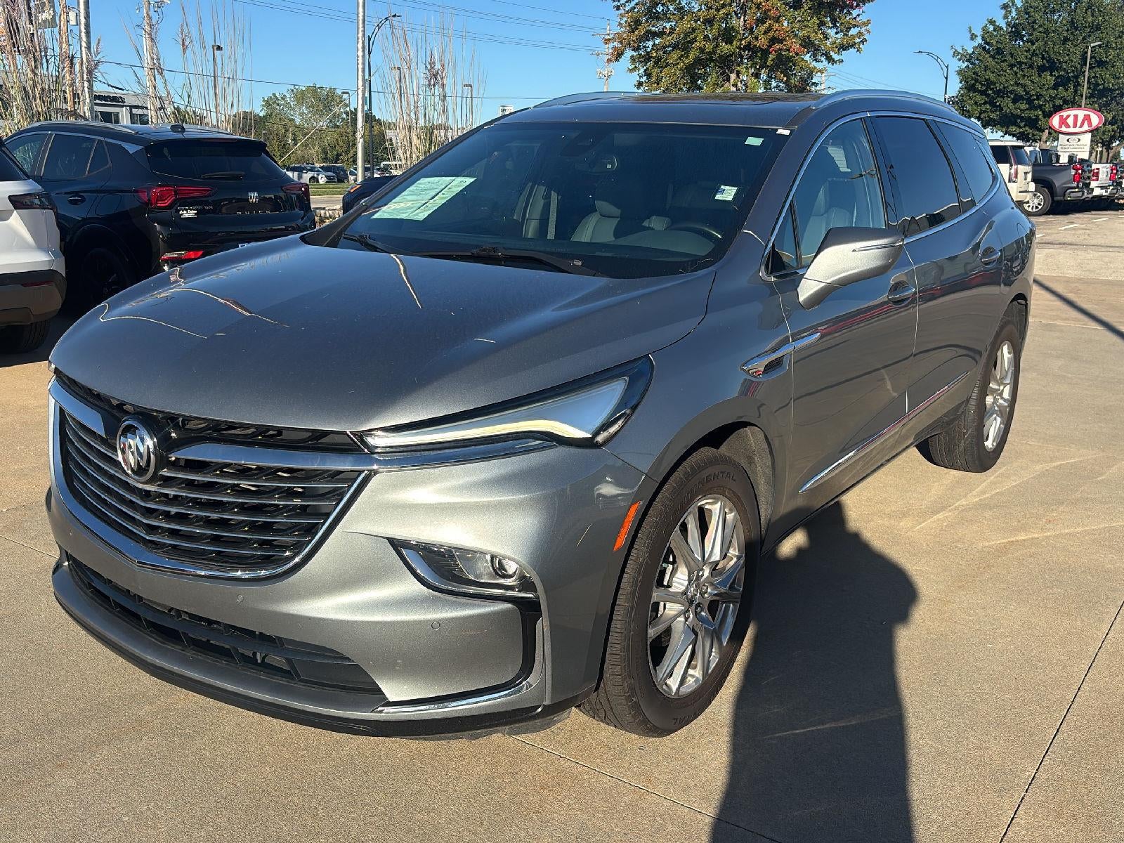 2023 Buick Enclave Essence