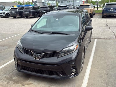 2018 Toyota Sienna SE Premium