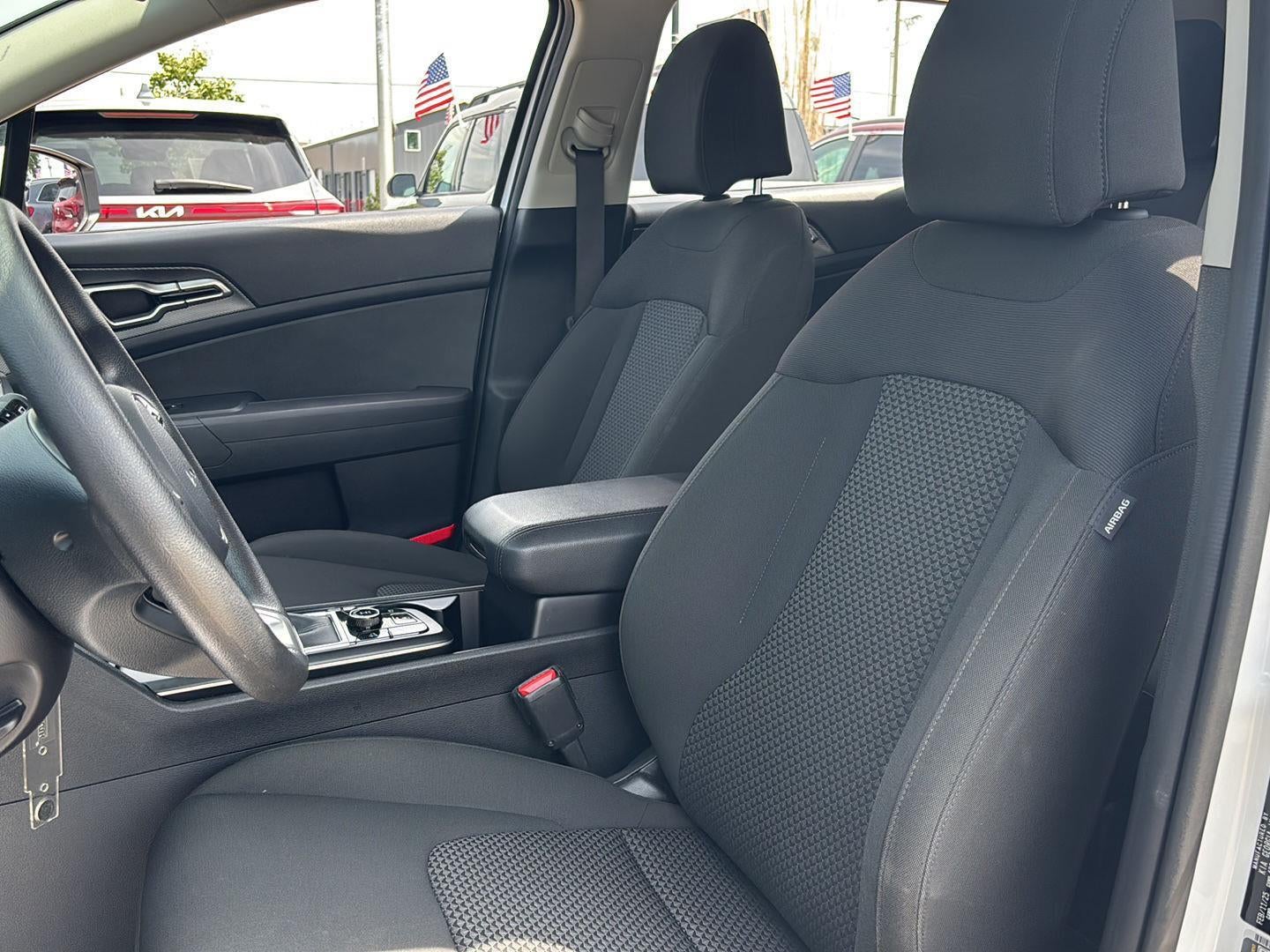 2025 Kia Sportage LX