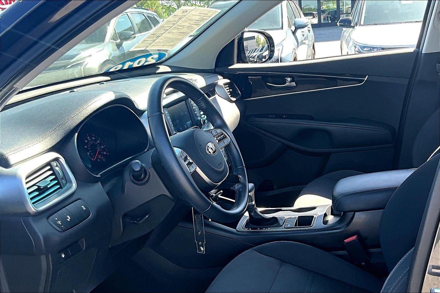 2019 Kia Sorento LX V6