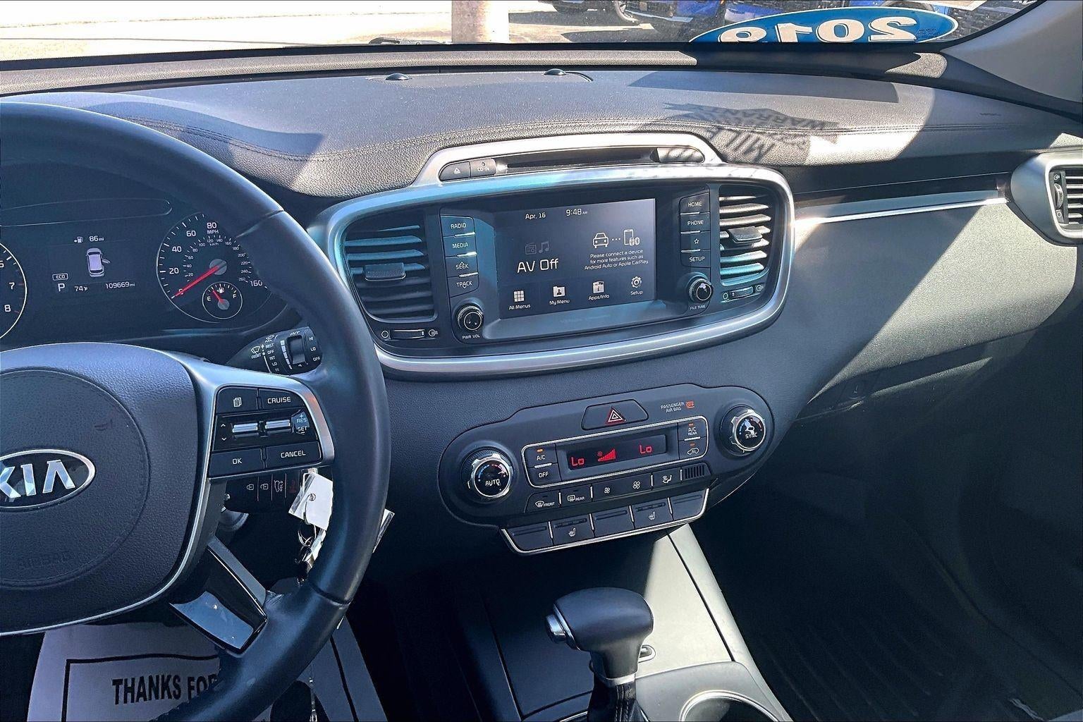 2019 Kia Sorento LX V6