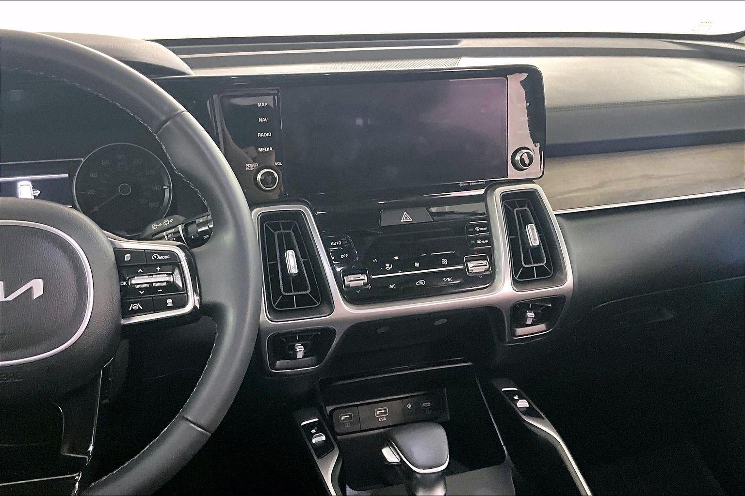 2023 Kia SORENTO X-LINE EX