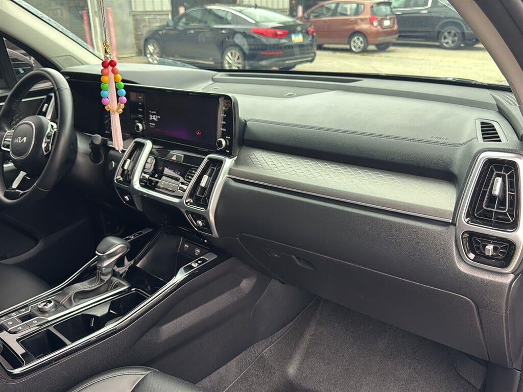 2023 Kia Sorento SX